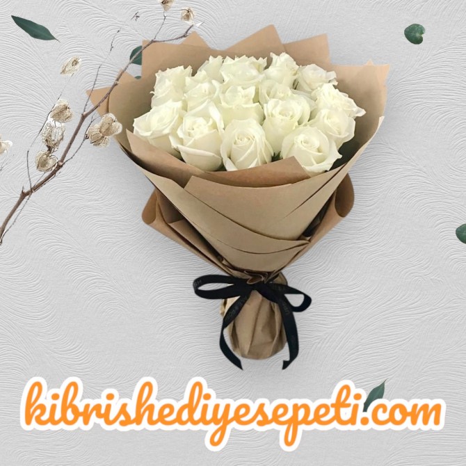 15 Beyaz Gül Buketi